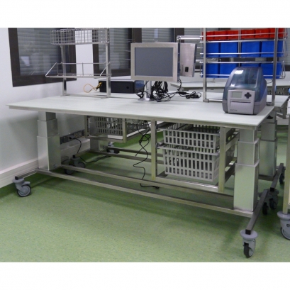 Mobilier en acier inoxydable